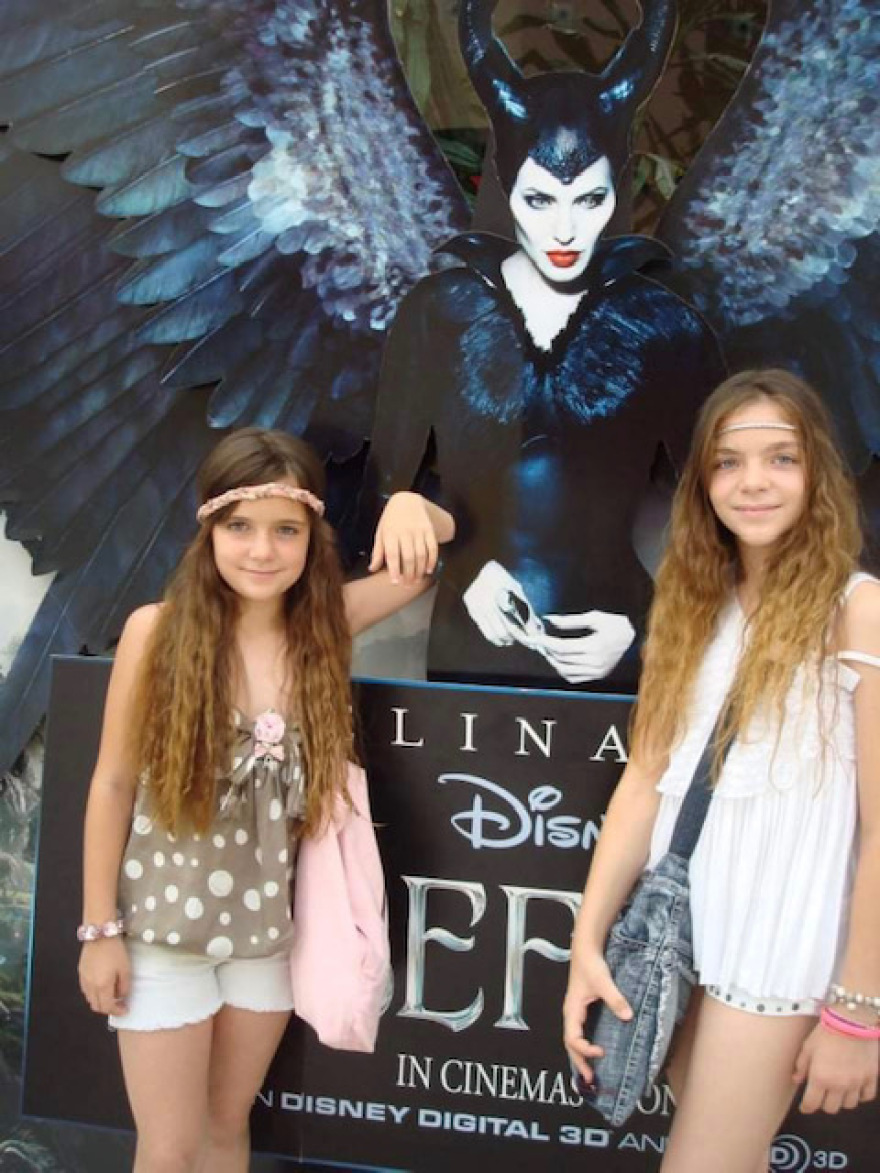 «Η τέλεια ομορφιά»: Οι κόρες στρατιωτικού από τη Χαλκίδα που κατέκτησαν το παιδικό modeling 