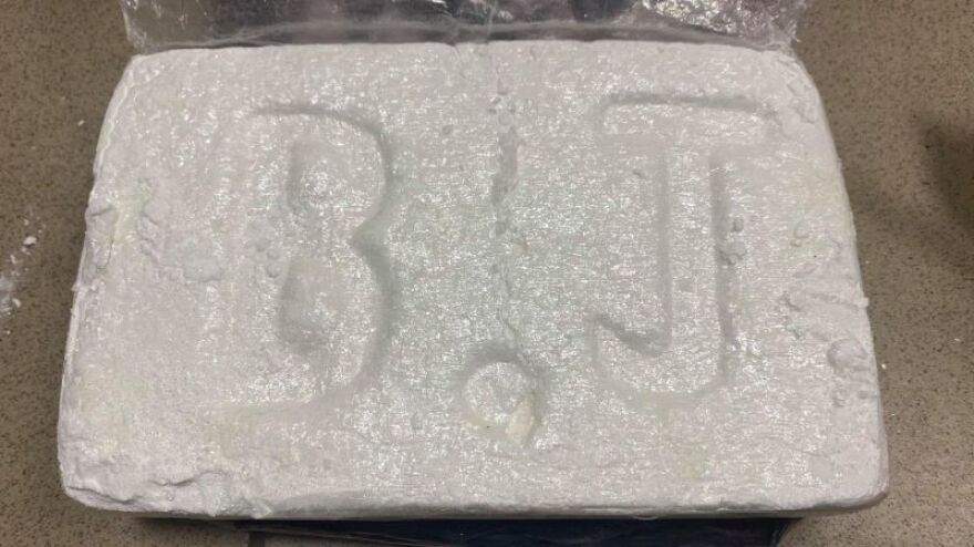 Η ΕΛ.ΑΣ. εξάρθρωσε διεθνές καρτέλ ναρκωτικών - Βρήκαν σε Πειραιά και Κουκάκι 250 κιλά κοκαΐνης