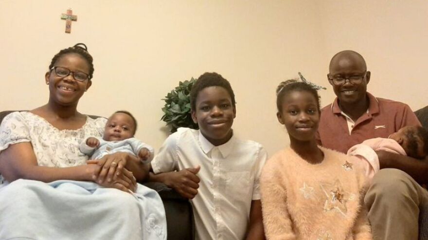 Γυναίκα στη Βρετανία γέννησε δίδυμα ενώ βρισκόταν σε τεχνητό κώμα λόγω κορωνοϊού!