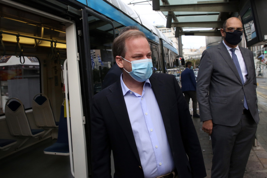 Τραμ: Ξεκίνησαν τα δρομολόγια από το Σύνταγμα