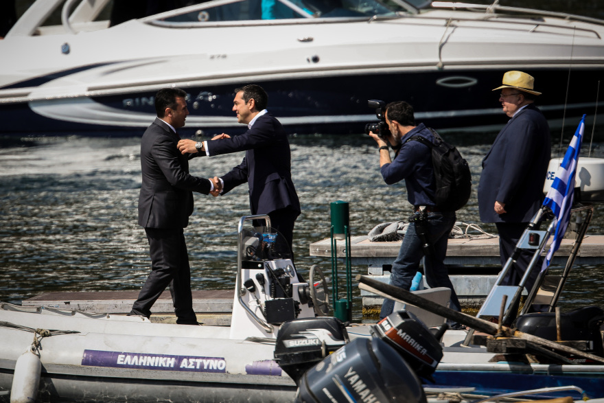 Στα κενά της Συμφωνίας των Πρεσπών πατάει η Σόφια για να μπλοκάρει τα Σκόπια