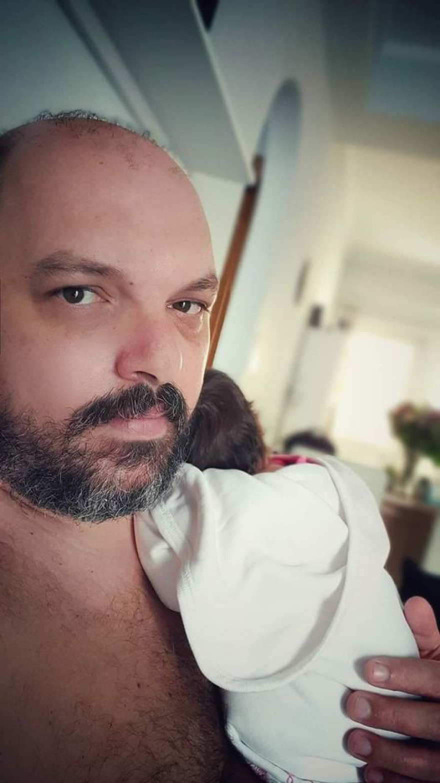 Σοκ: Πέθανε από κορωνοϊό ο 39χρονος Έλληνας Dj Decibel