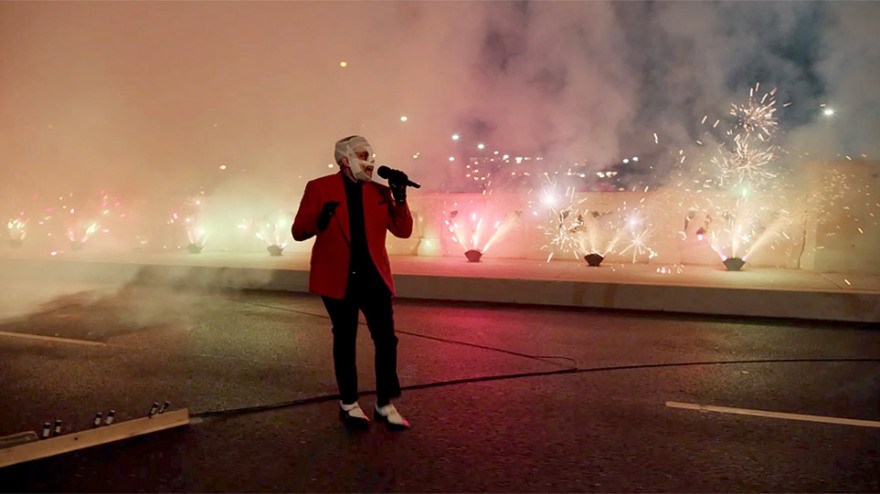 Αμερικανικά Μουσικά Βραβεία: Το ρεκόρ της Τέιλορ Σουίφτ, ο μπανταρισμένος Weeknd και η σαγηνευτική Τζένιφερ Λόπεζ