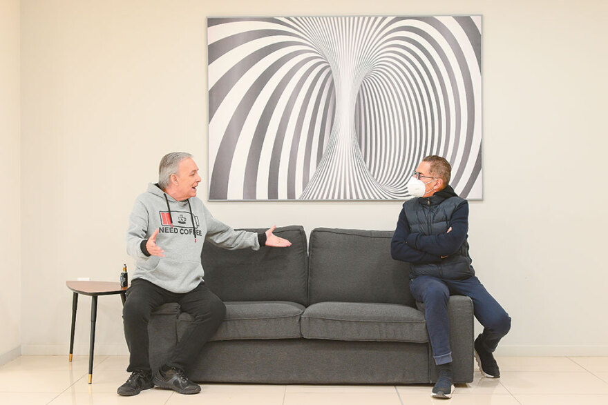 Ανδρέας Μικρούτσικος: «Τα media είναι αδηφάγα, έτσι με ρούφηξαν κι εμένα!»