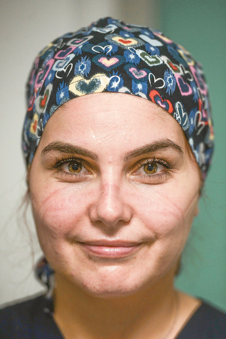 Μέσα στη ΜΕΘ του «Σωτηρία»: «_πάρε ανάσα!  _πας καλά, μη φοβάσαι! »