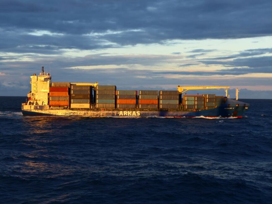 Επιχείρηση Ειρήνη: Η Άγκυρα αρνήθηκε έλεγχο σε τουρκικό πλοίο και η διαδικασία σταμάτησε