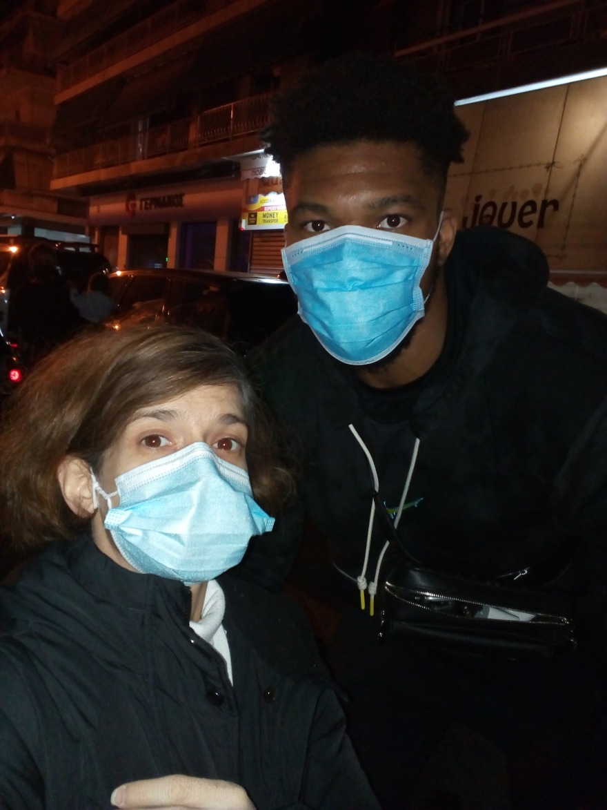 Γιάννης Αντετοκούνμπο: Μοίρασε τρόφιμα στα Σεπόλια μακριά από τις κάμερες