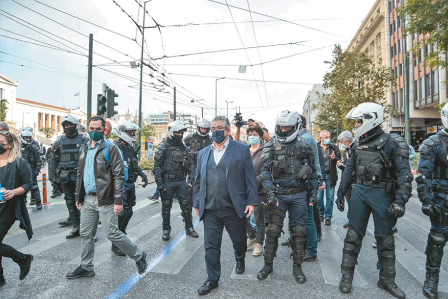 Eπέτειος Πολυτεχνείου: Ψεκασμένοι «επαναστάτες»