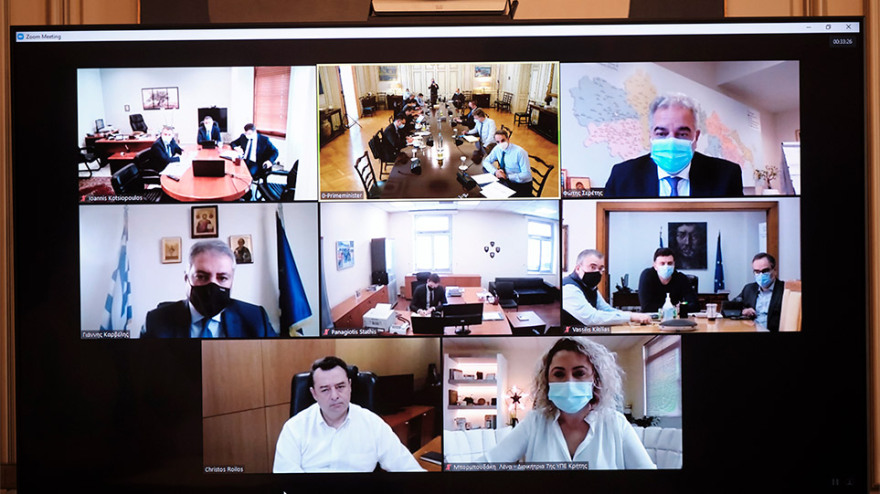 Μητσοτάκης: Αορίστου χρόνου όλοι οι γιατροί που εργάζονται στις ΜΕΘ