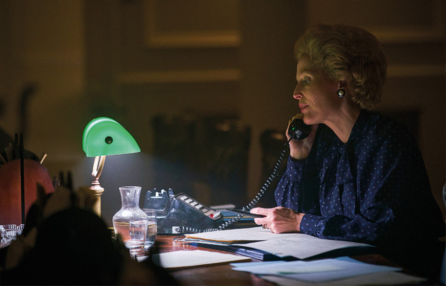 Τζίλιαν Αντερσον: Τo αληθινό πρόσωπο της «Θάτσερ»