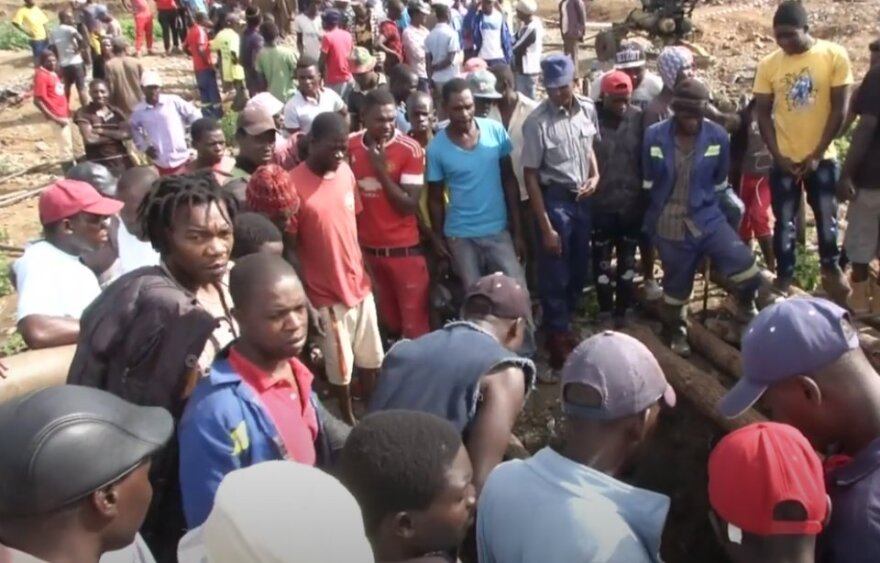 Ζιμπάμπουε: Τουλάχιστον 40 εγκλωβισμένοι σε χρυσωρυχείο μετά από κατολίσθηση 