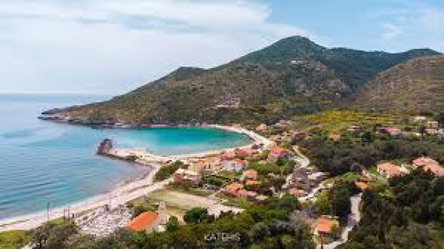 Αλβανός στρατηγός: «Σοβαρή πρόκληση και ανοησία η εγκατάσταση ελληνικού στρατού στους Οθωνούς»