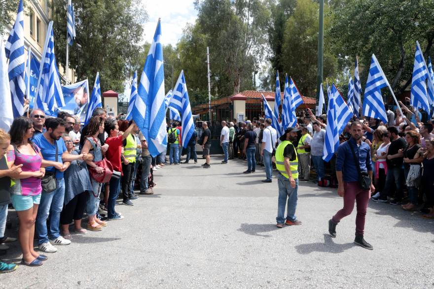 Eπιστροφή Σώρρα στο προσκήνιο με περιοδείες σε όλη τη χώρα 