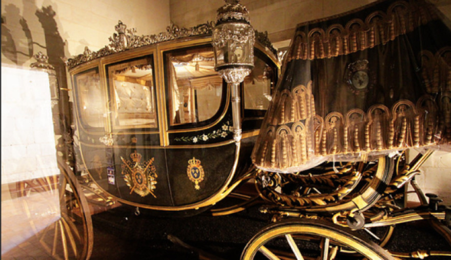 Κτήμα Τατοΐου: Οι βασιλικές άμαξες, οι Rolls Royce και τα φορέματα της Φρειδερίκης