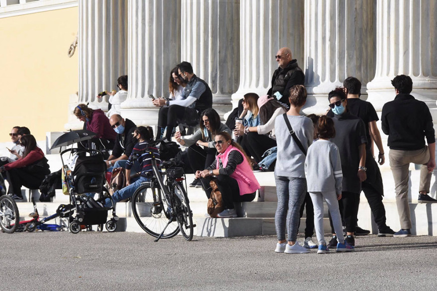 Ο καλός καιρός οδήγησε τους Αθηναίους στη  «μετακίνηση 6»  – Δείτε φωτογραφίες