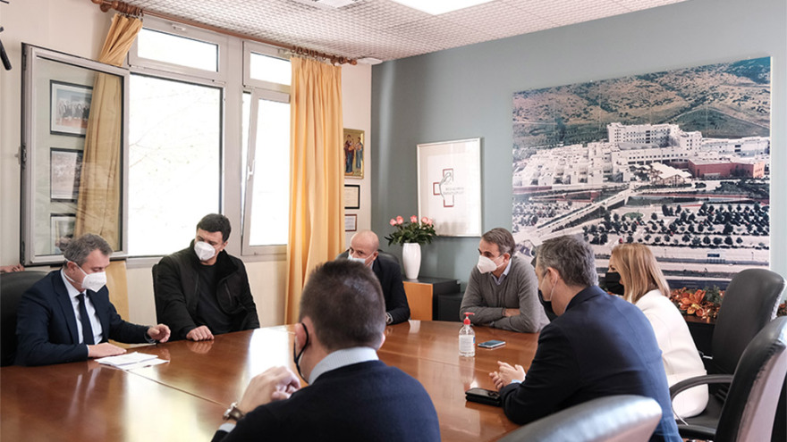 Μητσοτάκης: Χριστούγεννα με μια οικογένεια ακόμα