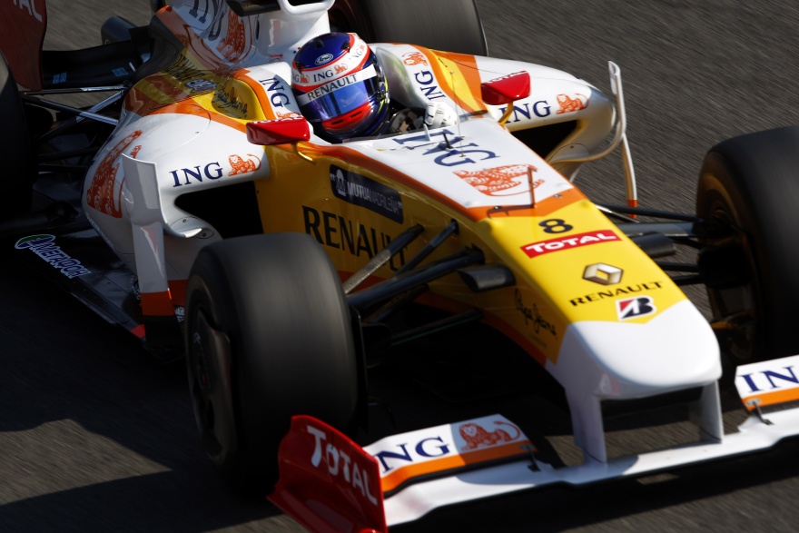 Ρομέν Γκροζάν: Ο οδηγός που βγήκε ζωντανός από την πύρινη κόλαση