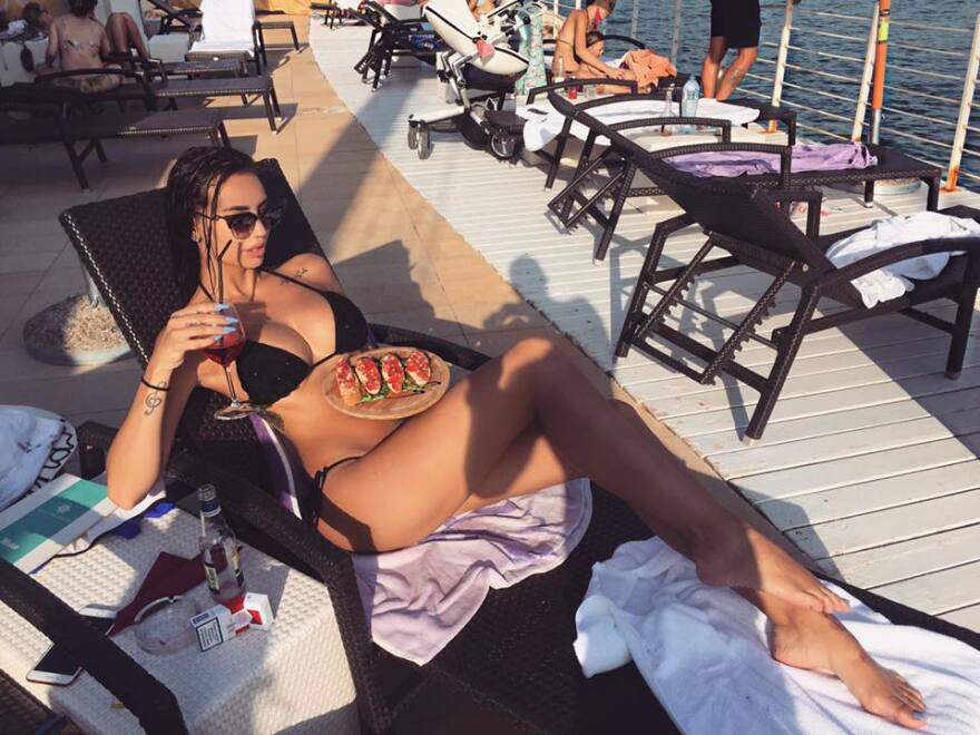 Ο Βράνιες «πετσοκόβει» την Καρλέουσα: «Είναι απελπισμένη, είμαι με νεότερη και καλύτερη» - Δείτε την Καταρίνα Γκρούγιτς