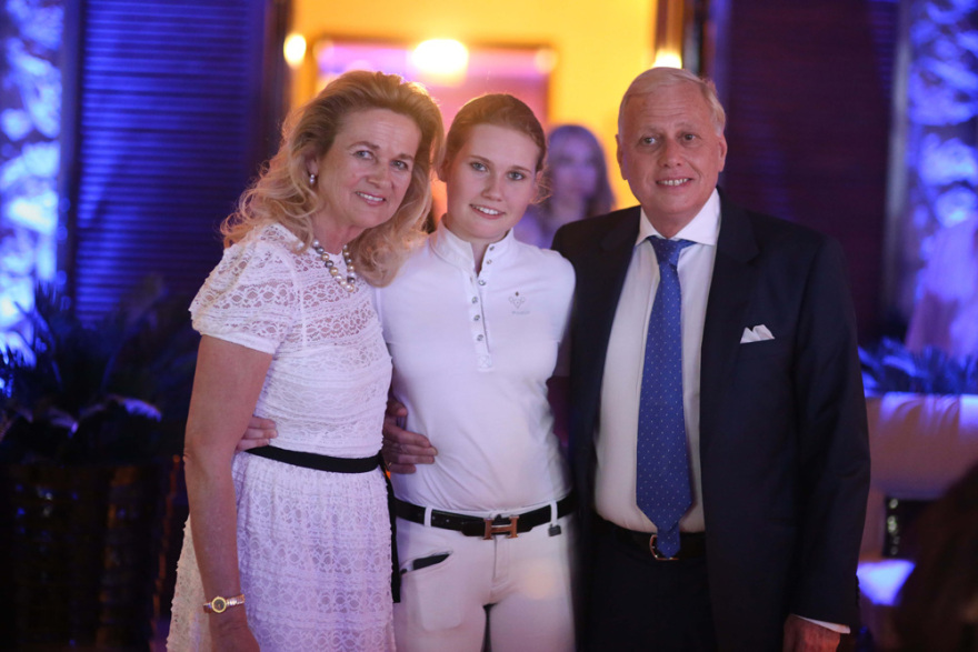 Νικόλαος Μακρόπουλος: Ο Mr «Ευρώπη Ασφαλιστική» που… νοστάλγησε το Μπάντεν-Μπάντεν και την Aston Martin του