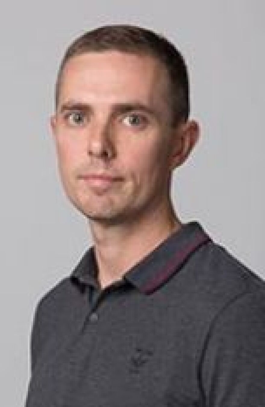 «Το Κυνήγι του Εχθρού» από τον Ρομπ Σινκλέρ