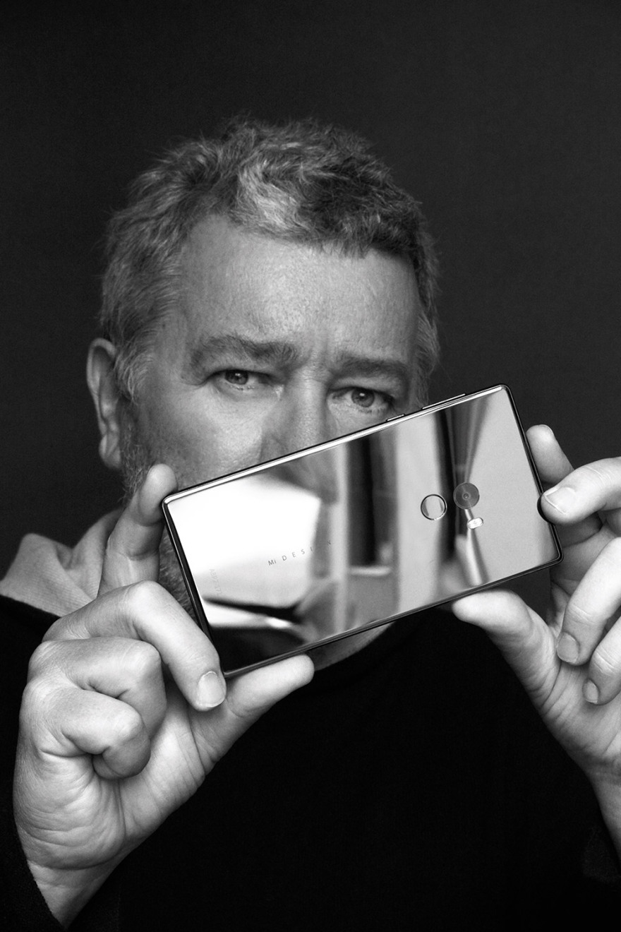 Φίλιπ Σταρκ: «Οδεύουμε στην κατάργηση της ύλης»