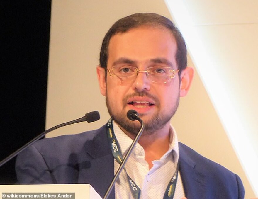 Το Ισλαμικό Κράτος «σχεδιάζει τρομοκρατικές επιθέσεις την περίοδο των εορτών» προειδοποιεί πρώην πράκτορας της ΜΙ6