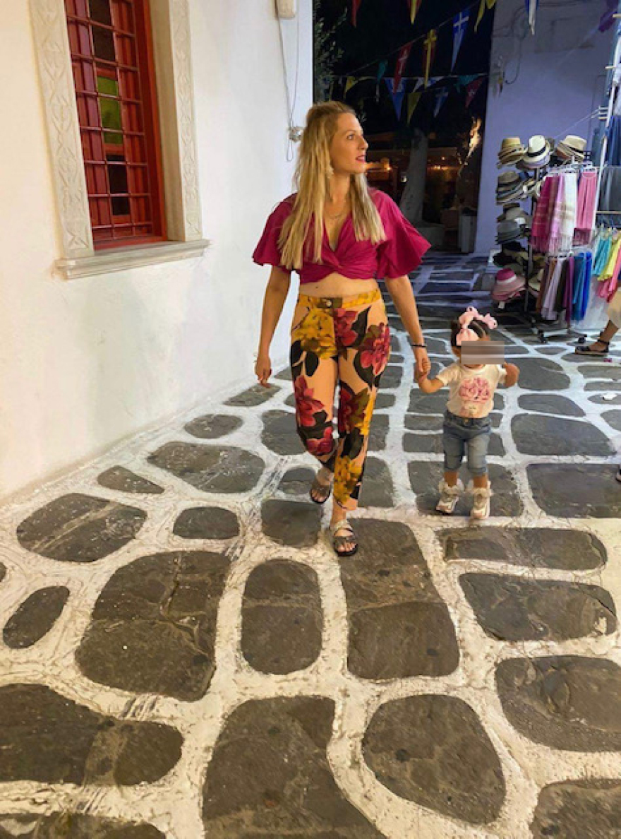 Ελληνίδα γιαγιά ετών… 33: Μην παντρεύεστε μικρές. Σπουδάστε, δουλέψτε, ζήστε…