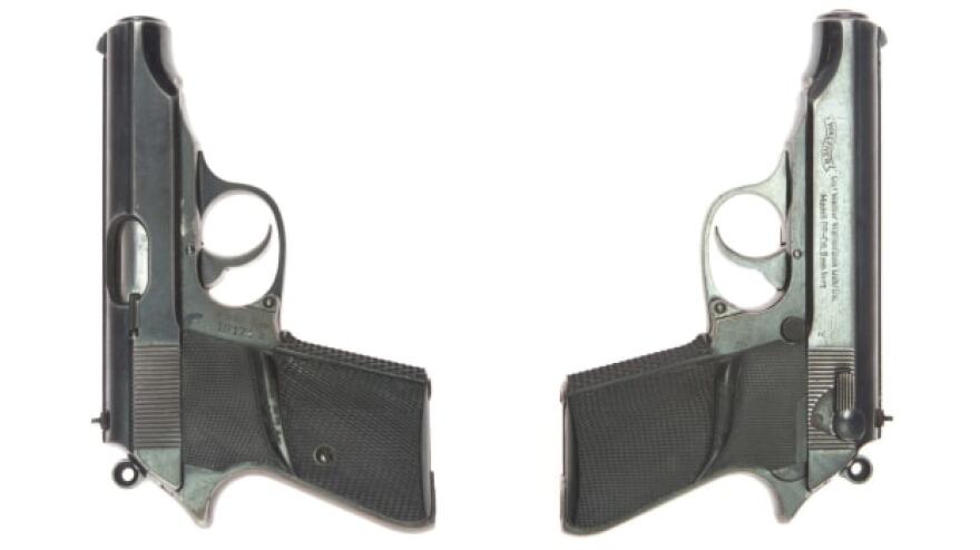 Τζέιμς Μποντ: 250 χιλιάδες δολάρια «έπιασε» το πρώτο όπλο του «πράκτορα 007» Σον Κόνερι 