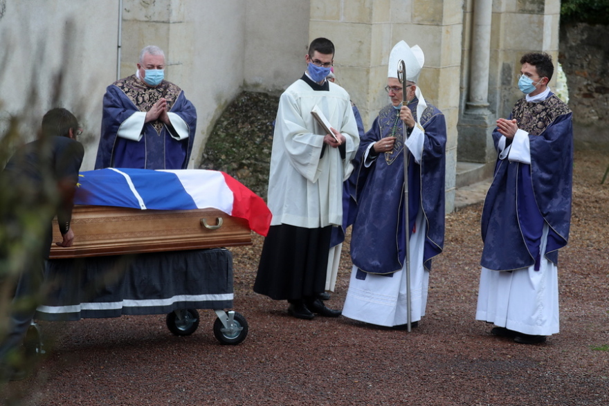  Γαλλία: Το τελευταίο «αντίο» στον Βαλερί Ζισκάρ ντ' Εστέν σε στενό οικογενειακό κύκλο