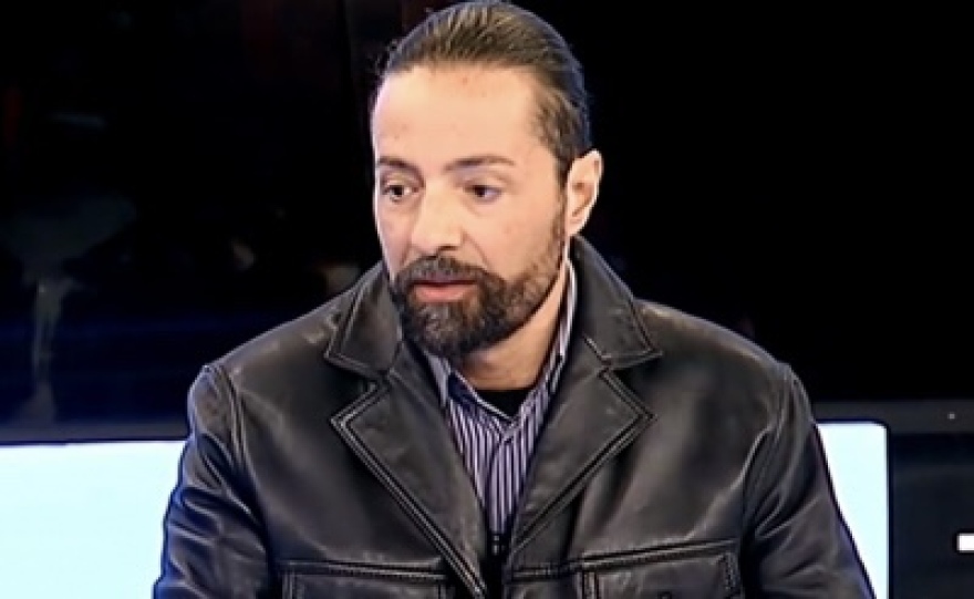 Πετρούπολη: Ανήλικοι ληστές με την απειλή μαχαιριού άρπαξαν 380 ευρώ από μίνι μάρκετ