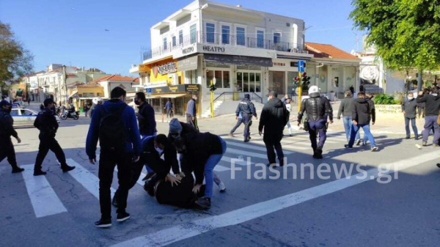 Επέτειος Γρηγορόπουλου: Επεισόδια και προσαγωγές στα Χανιά - Συγκρούσεις ΜΑΤ - διαδηλωτών