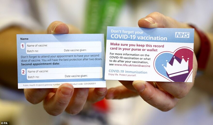 Κορωνοϊός: Παγκόσμιος «αγώνας δρόμου» για τον εμβολιασμό - Ξεκινά αύριο η Βρετανία