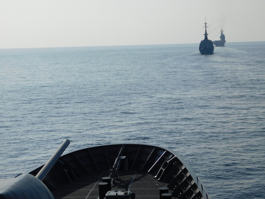 Εντυπωσιακές εικόνες από τη συνεκπαίδευση πολεμικών πλοίων Ελλάδας, Γαλλίας, Ιταλίας και Κύπρου