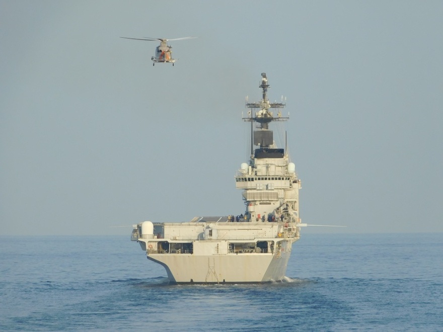 Εντυπωσιακές εικόνες από τη συνεκπαίδευση πολεμικών πλοίων Ελλάδας, Γαλλίας, Ιταλίας και Κύπρου