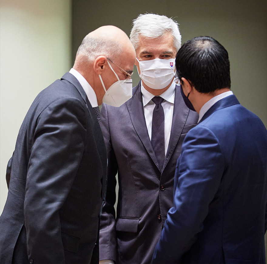 Δένδιας: Η Τουρκία απειλεί την Ελλάδα με casus belli για τα 12 ναυτικά μίλια