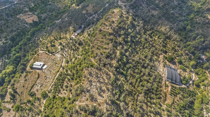 Ιδρυμα Λάτση - Lamda Development: Πολυτελής έκδοση για τους θησαυρούς στα  Ελεύθερνα της Κρήτης 