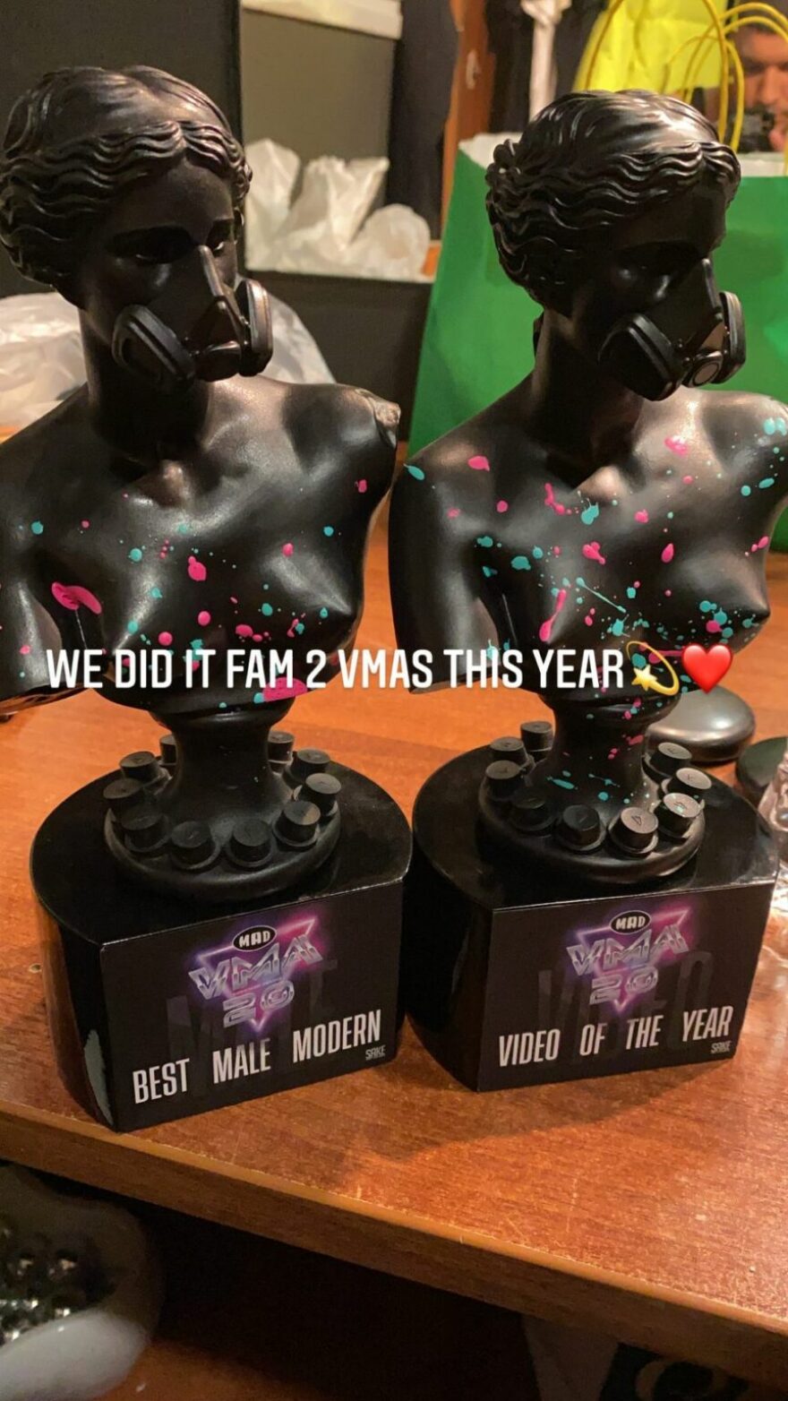  Mad Awards: Ο Snik αποκάλυψε τα βραβεία που κέρδισε