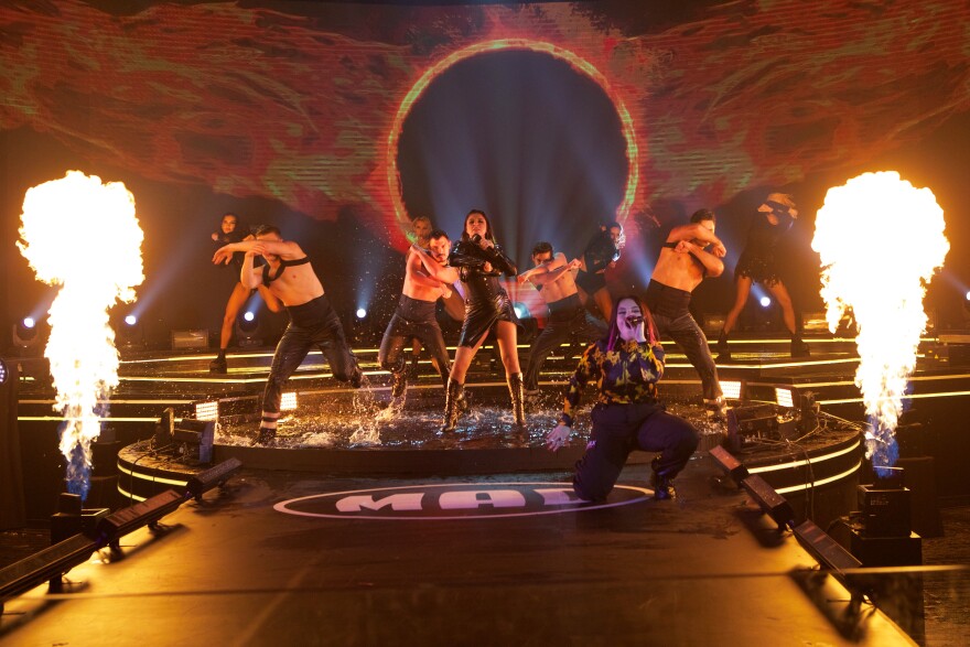  Mad VMA 2020: Δείτε αποκλειστικά στιγμιότυπα από τα τελευταία γυρίσματα