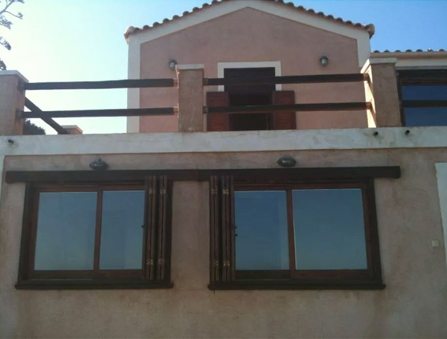 Αλέξης Τσίπρας: Δείτε πώς διαφημιζόταν η κατοικία που νοίκιασε στο Σούνιο