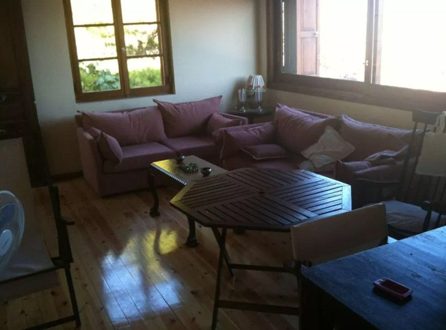 Αλέξης Τσίπρας: Δείτε πώς διαφημιζόταν η κατοικία που νοίκιασε στο Σούνιο