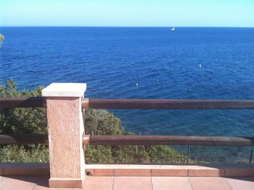 Αλέξης Τσίπρας: Δείτε πώς διαφημιζόταν η κατοικία που νοίκιασε στο Σούνιο