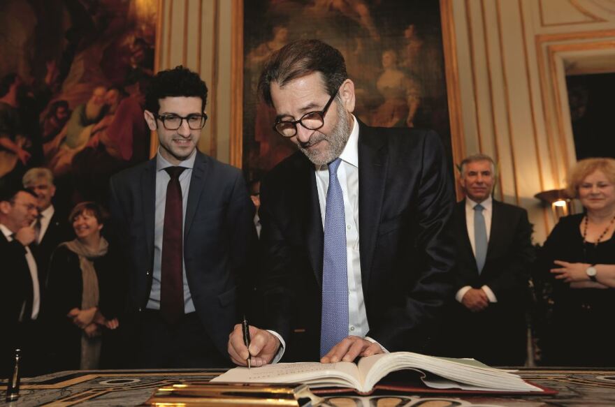 Κύπρος Νικολαΐδης: Αφιέρωμα του Νetflix στον θαυματοποιό της εμβρυϊκής ιατρικής