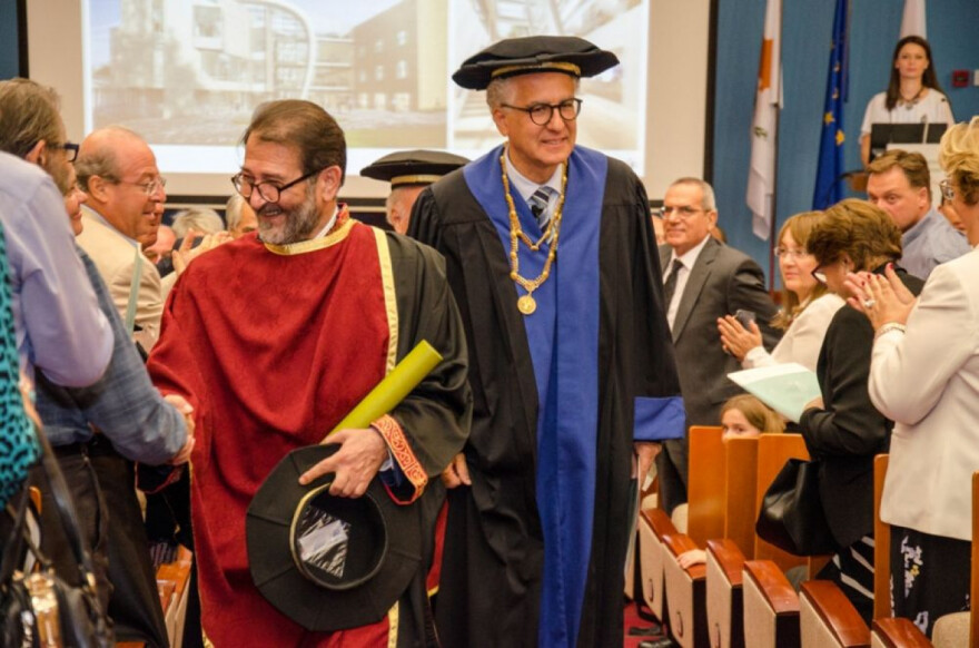 Κύπρος Νικολαΐδης: Αφιέρωμα του Νetflix στον θαυματοποιό της εμβρυϊκής ιατρικής