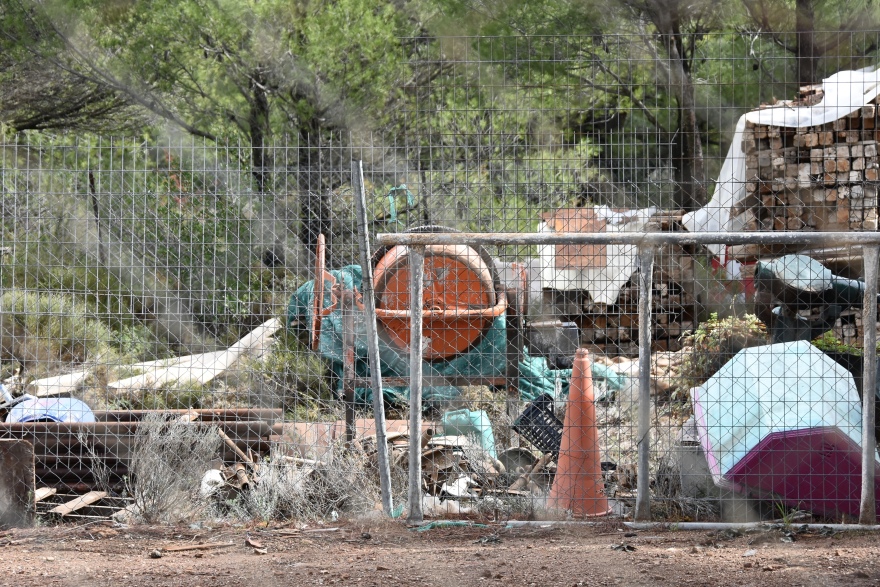 Δάσος Κεφαλαρίου: Στο έλεος της εγκατάλειψης και των ναρκομανών 