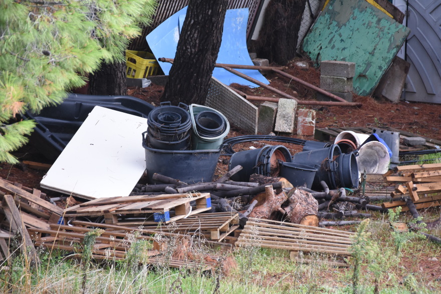 Δάσος Κεφαλαρίου: Στο έλεος της εγκατάλειψης και των ναρκομανών 