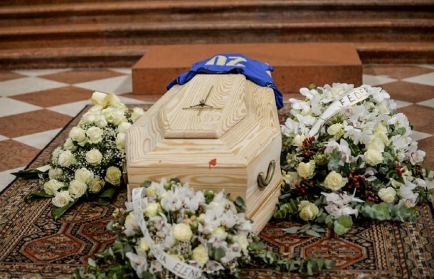 Βίντεο: Οι παγκόσμιοι πρωταθλητές «σήκωσαν» στους ώμους τον Πάολο Ρόσι 