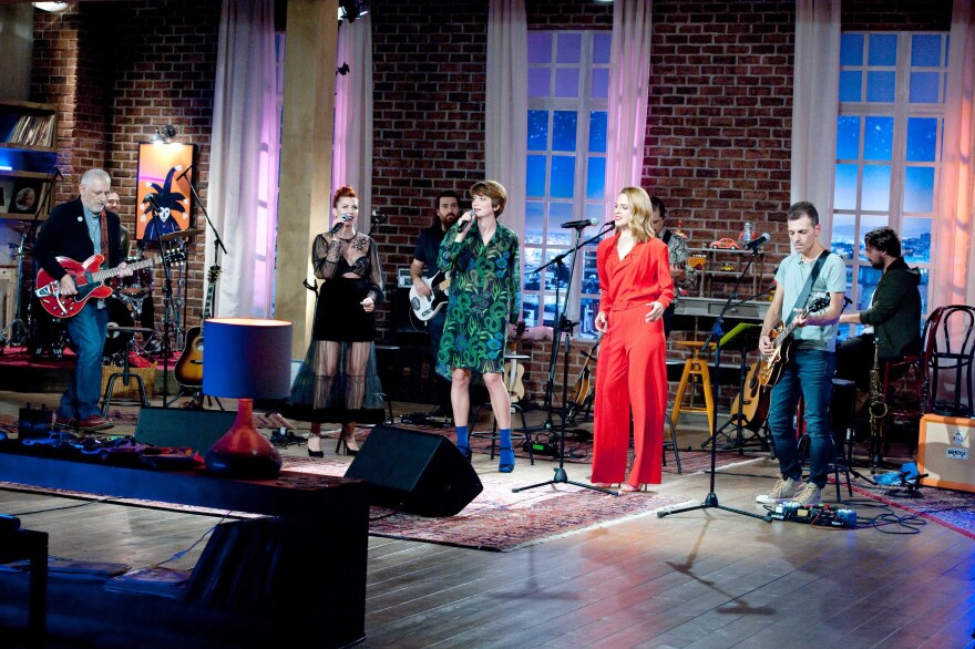 ΕΡΤ: Ο Μανώλης Φάμελλος και η Πέννυ Μπαλτατζή ανοίγουν το «Μουσικό κουτί»