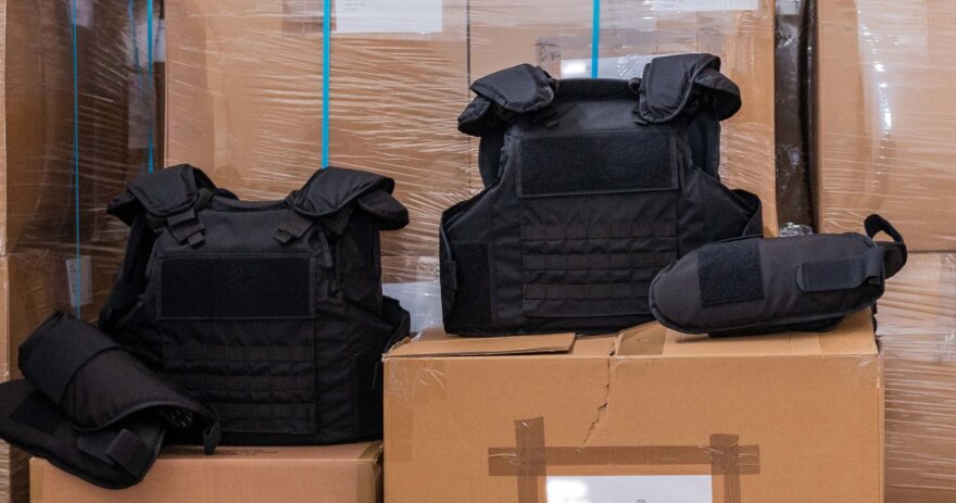 ΕΛΑΣ: Εξοπλιστικό πρόγραμμα «μαμούθ» με νέα περιπολικά και αλεξίσφαιρα - Δείτε φωτογραφίες