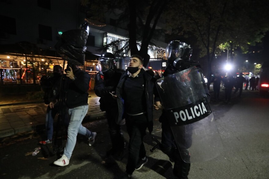 Αλβανία: Πέμπτη ημέρα επεισοδίων για τον θάνατο του Κλόντιαν- Δείτε βίντεο