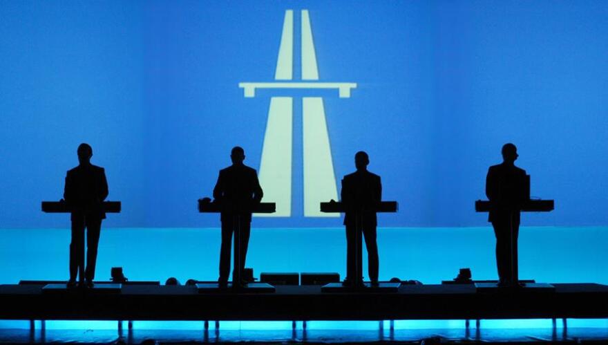  Kraftwerk: Ραδιοφωνικός μαραθώνιος για τα 50 τους χρόνια από τη Στέγη